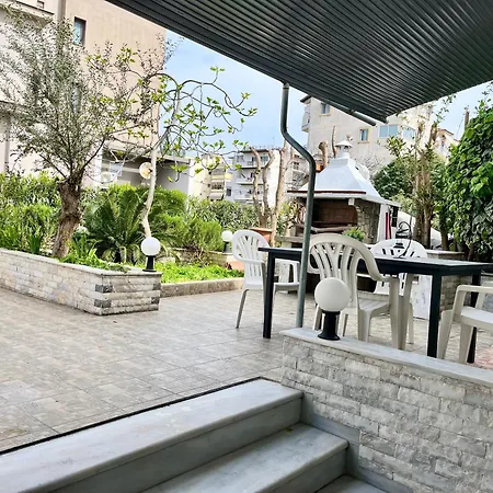 Apartament μοντέρνος,κεντρικός χώρος Peraía